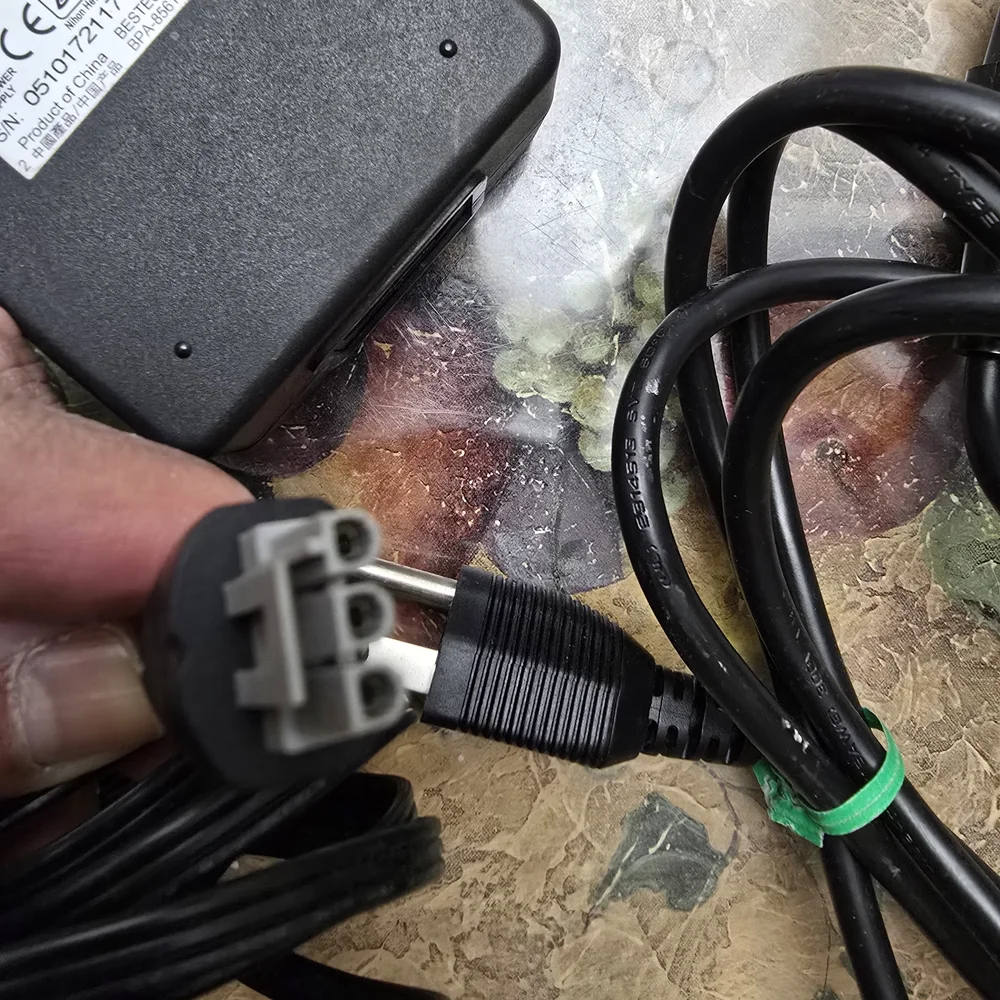 HP AC Power Adapter 0957-2156 100-240V Genuine HP Charger
